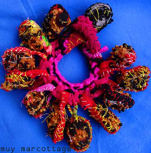 je suis muy wild fabric bracelet