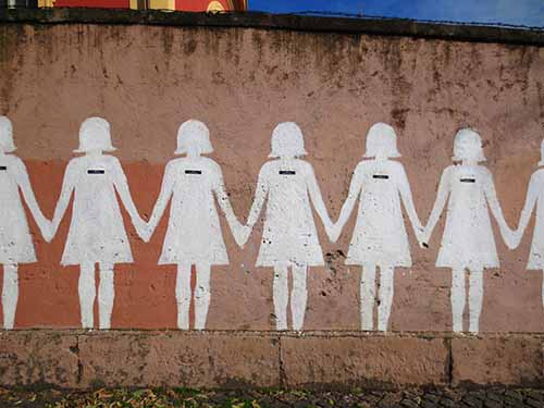 murale contro il femmincidio