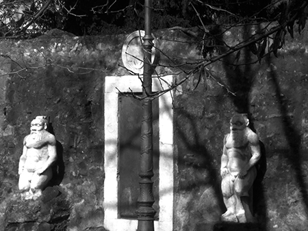 Alcehmical Door, Roome