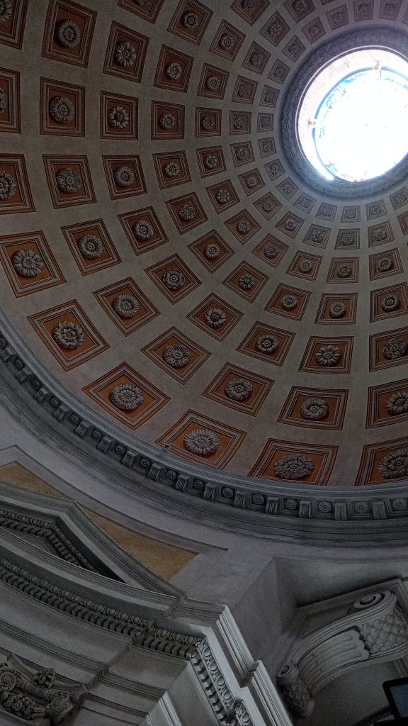 Ceiling decorated with "cassettoni" and a big oculus at the Basilica of the Angels and Martyrs in Rome 
