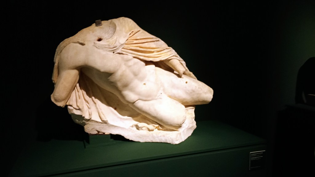 marble statue of Niobid