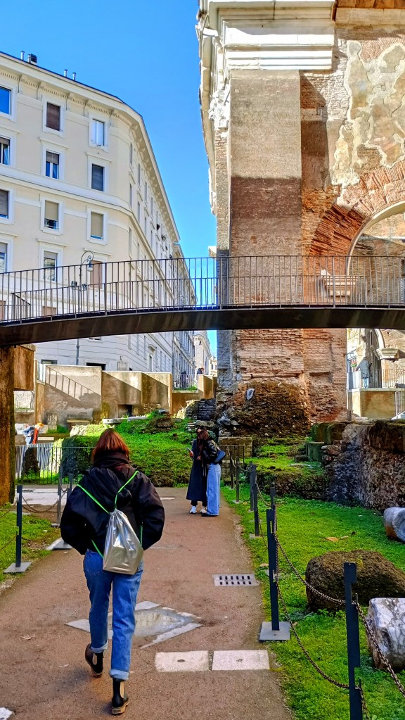 photo of path leading to Ghetto near the Portico d' Ottaviana